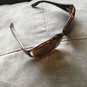 Gucci women sunglasses